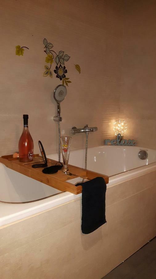 Hemelse Helderheid Apartment Maasmechelen Ngoại thất bức ảnh